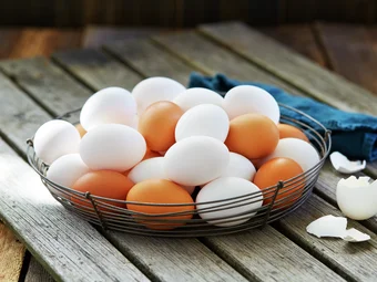 Hva betyr egg fra frittgående høns?