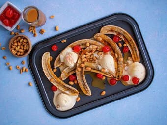 Tray bake med banan og is