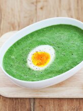 Spinatsuppe med egg