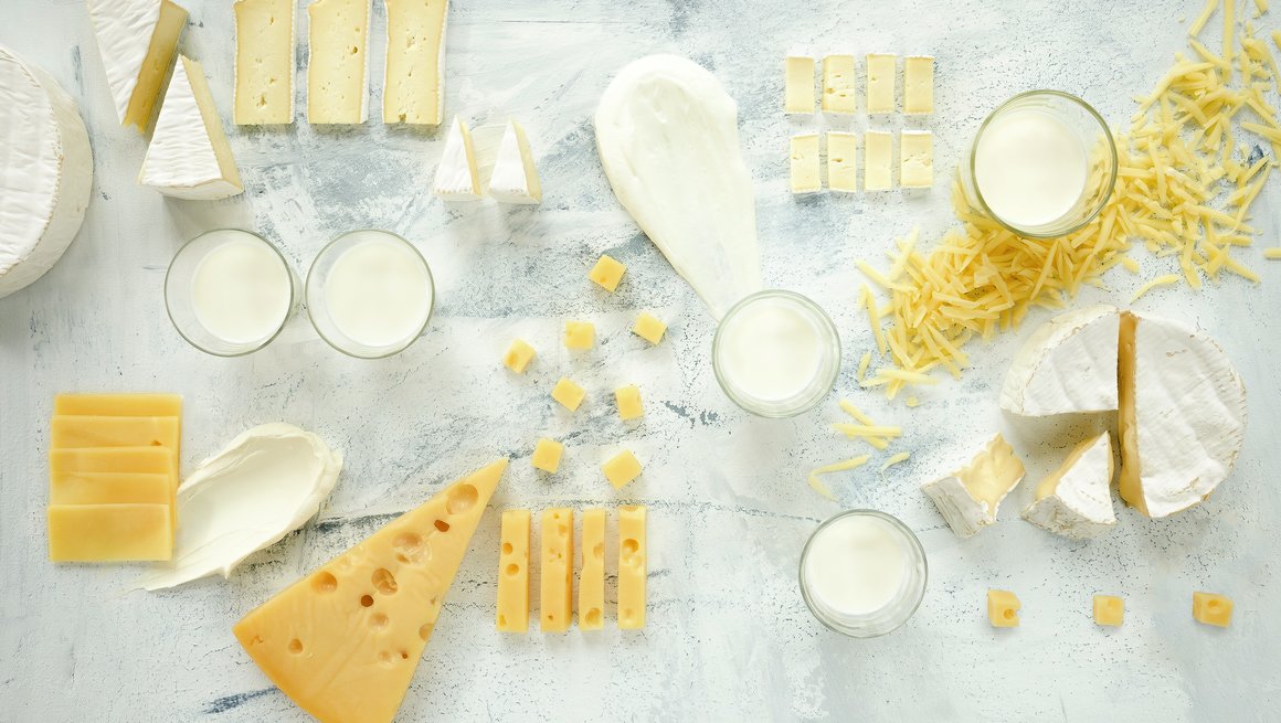 Melkeprodukter - melk, ost, yoghurt, brie